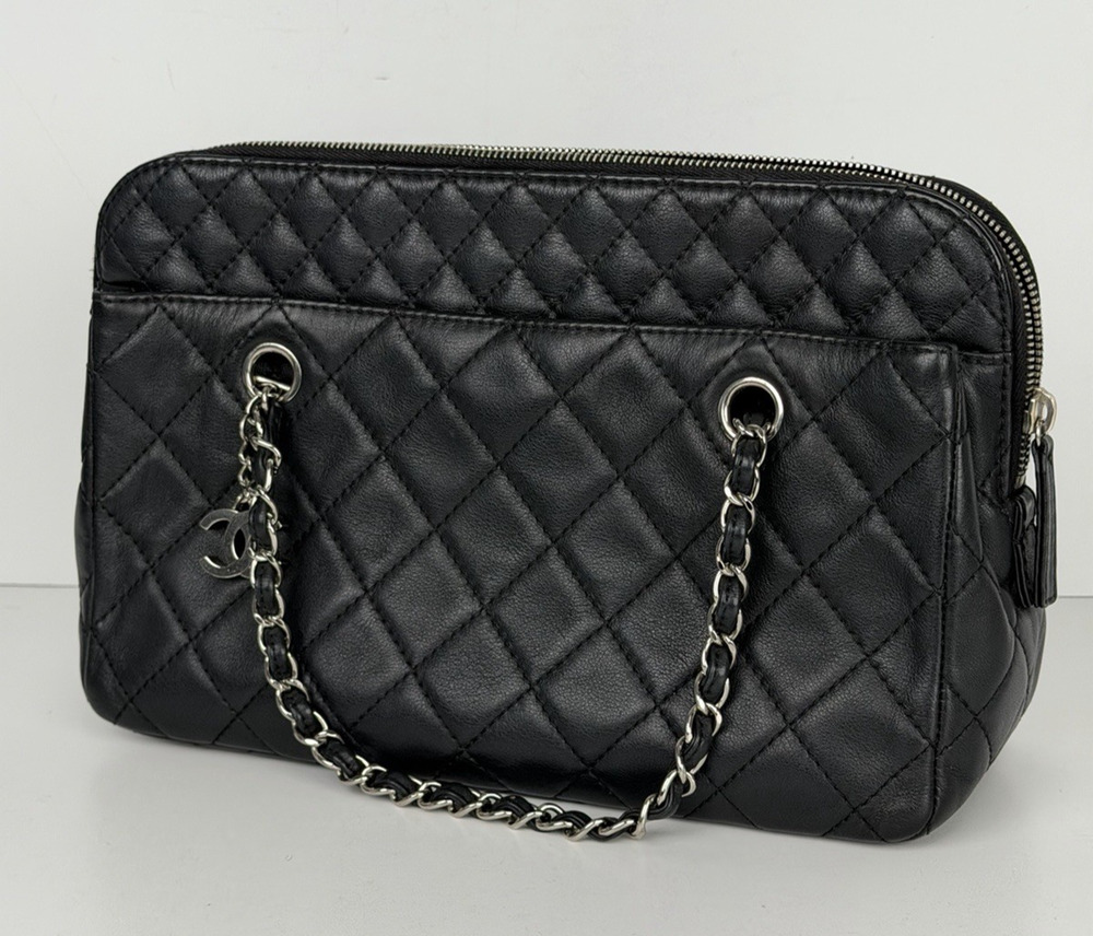 Chanel In The Business Camera Bag Quilted Leather & Silver-Tone Hardware 2011 D8